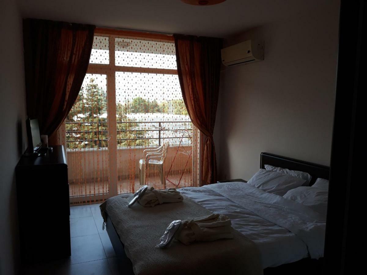 Apartament Grand Kamelia Apartment ซันนีบีช ภายนอก รูปภาพ